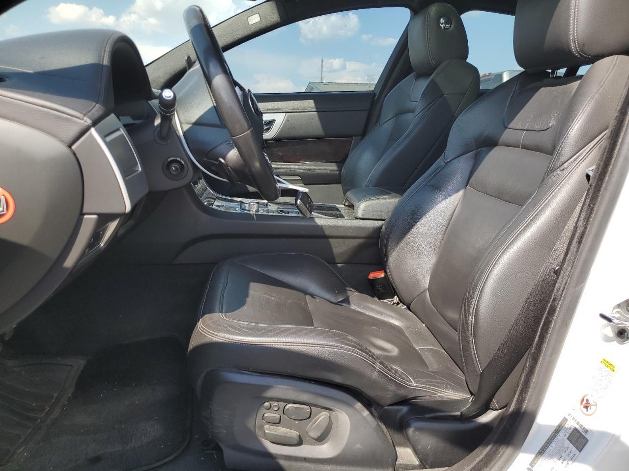 2015 JAGUAR XF