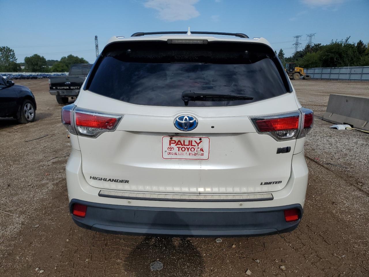 2016 TOYOTA HIGHLANDER