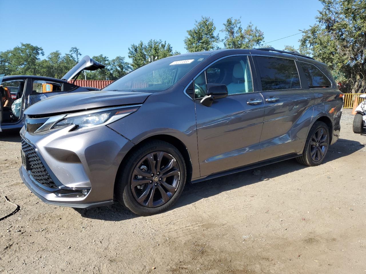 2022 TOYOTA SIENNA