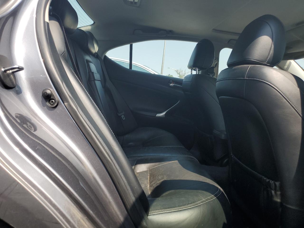 2013 LEXUS Is