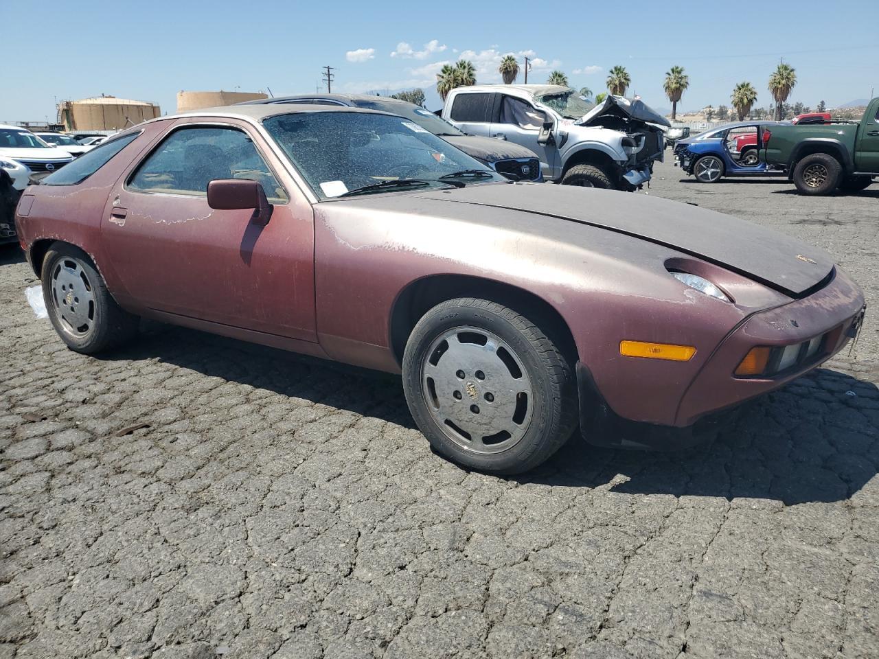 1986 PORSCHE 928
