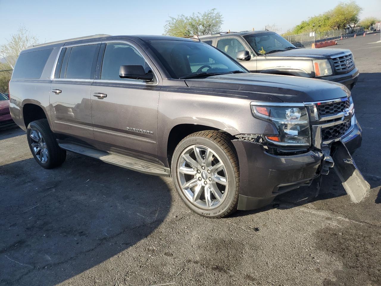 2018 CHEVROLET Suburban
