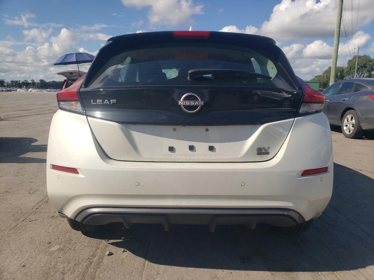 2025 NISSAN LEAF