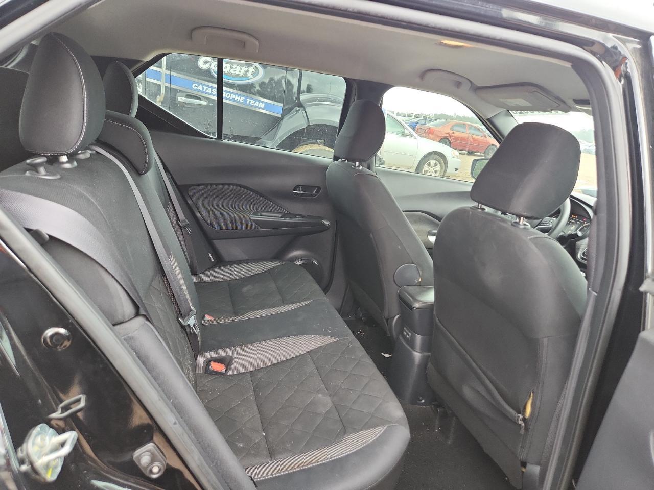 2020 NISSAN KICKS