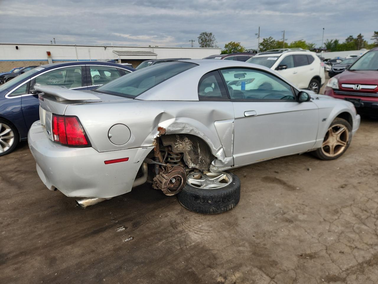 2001 FORD MUSTANG