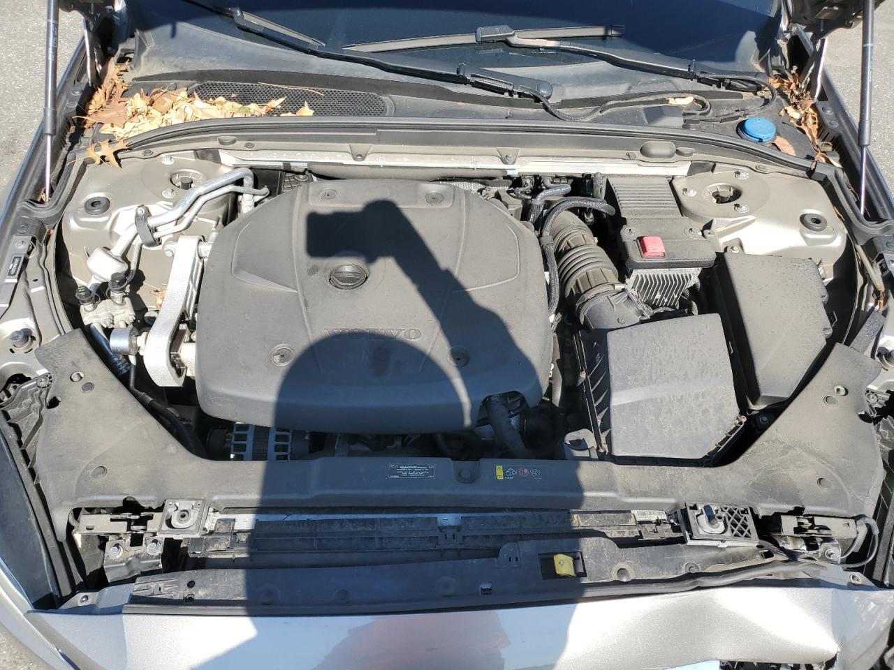2019 VOLVO S60