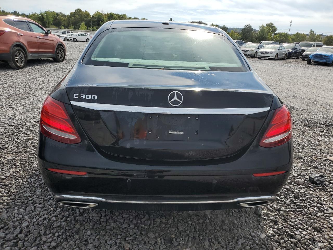 2017 MERCEDES-BENZ E-Class