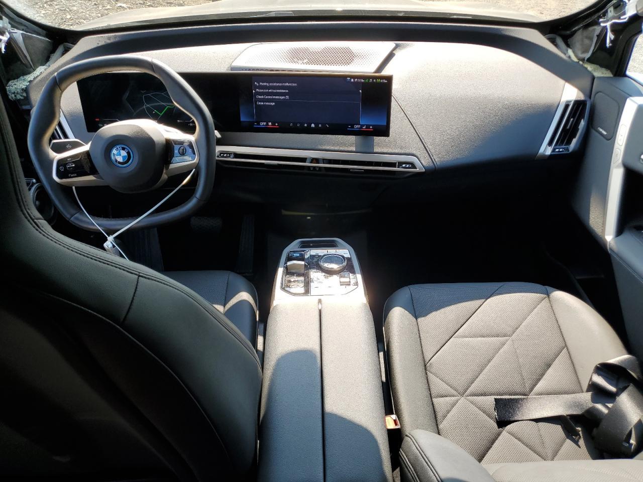 2024 BMW iX