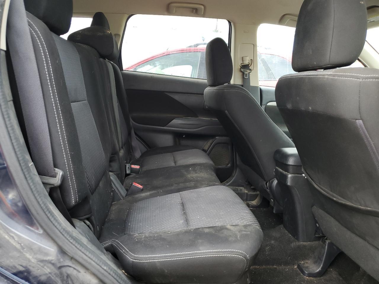 2016 MITSUBISHI outlander