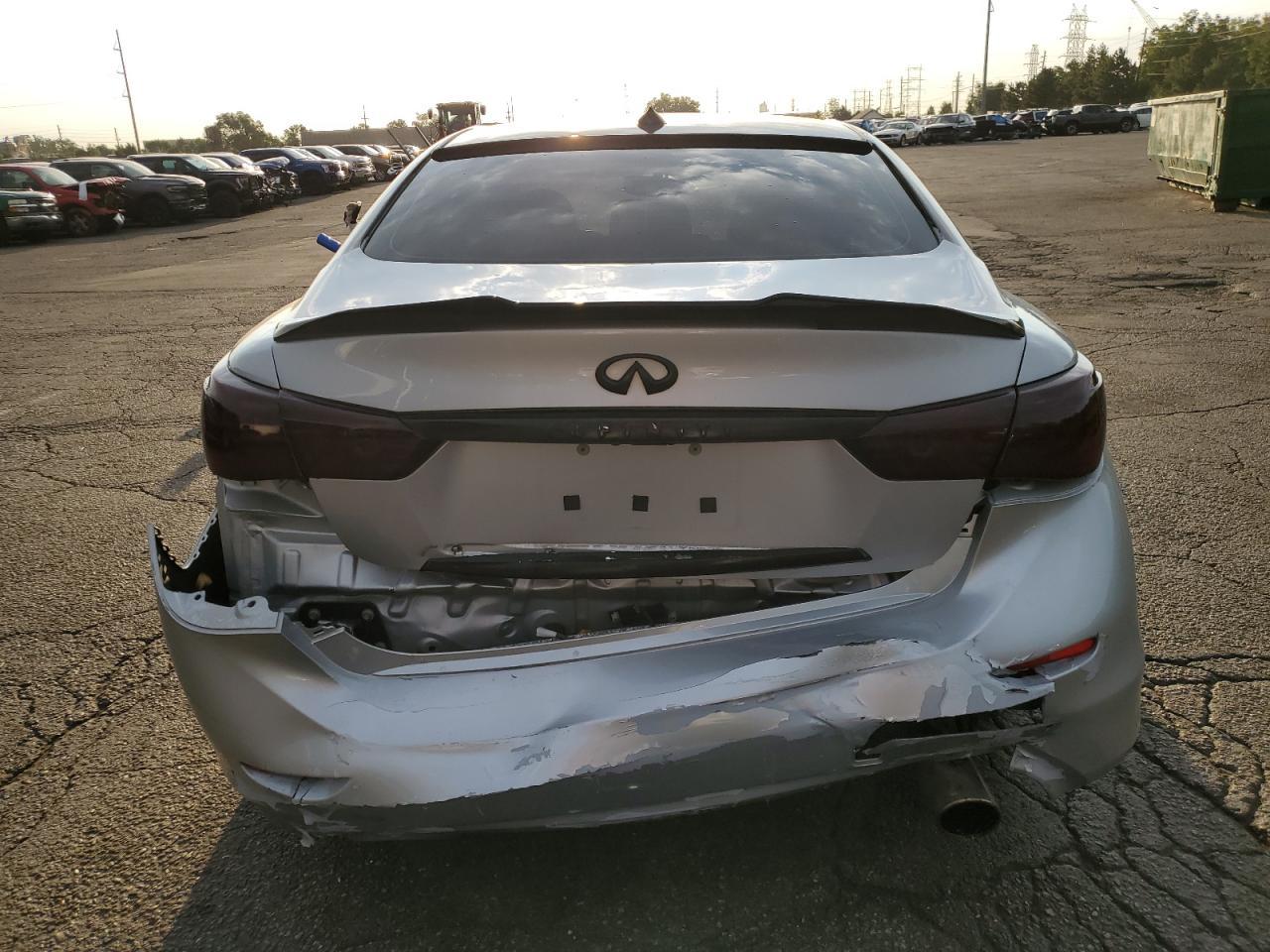 2017 INFINITI Q50