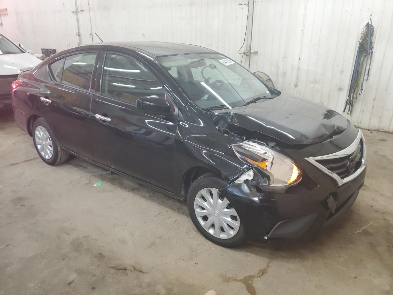 2018 NISSAN VERSA