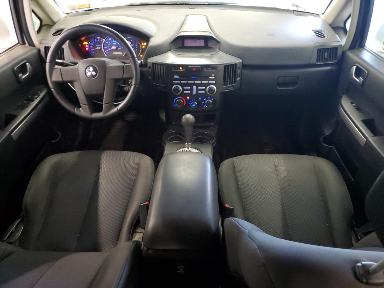 2011 MITSUBISHI Endeavor