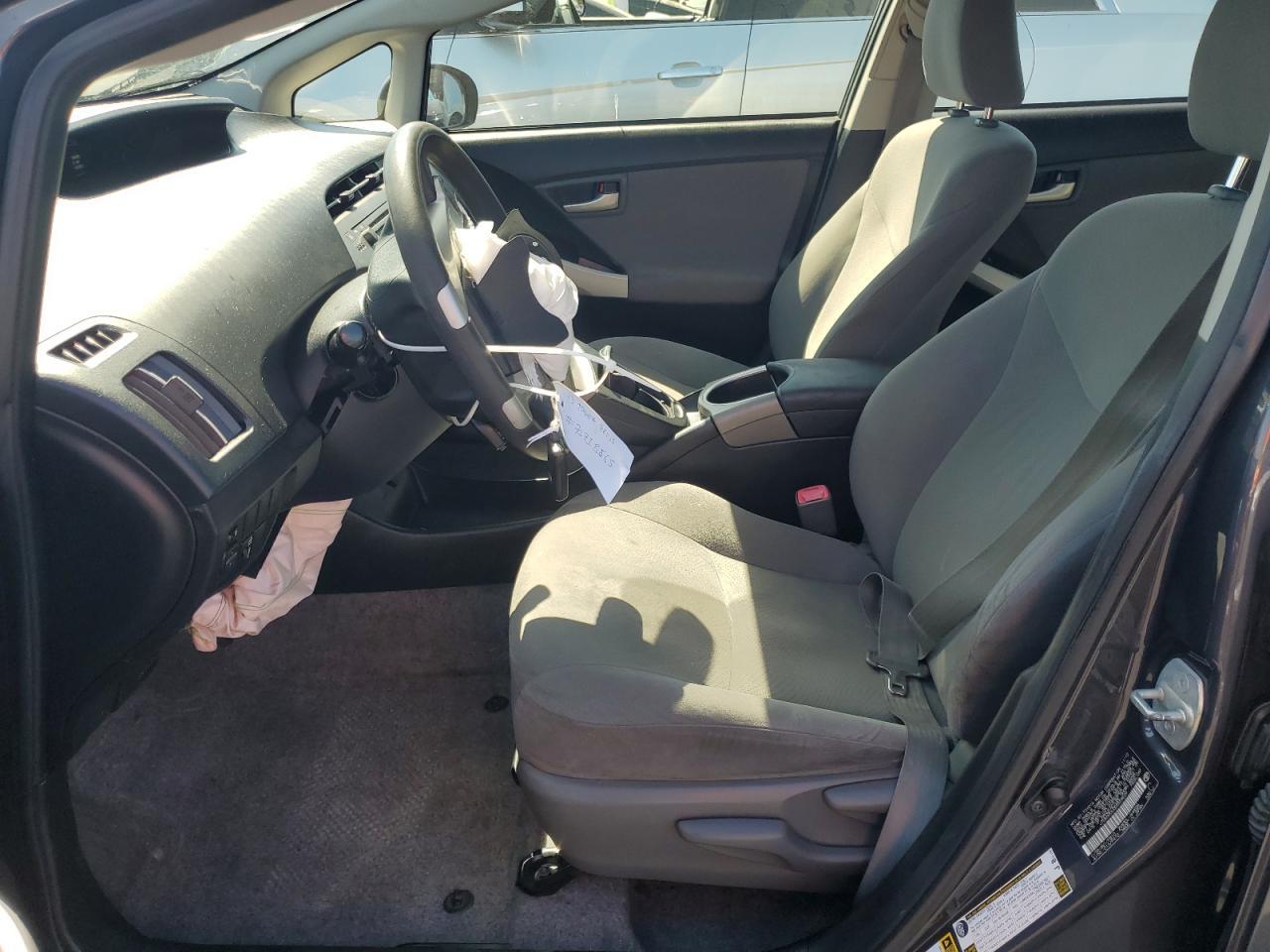 2013 TOYOTA PRIUS