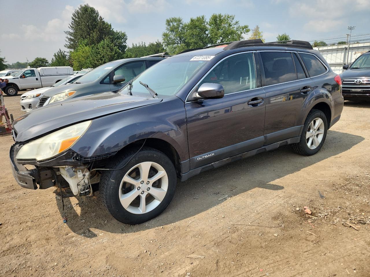 2013 SUBARU Outback