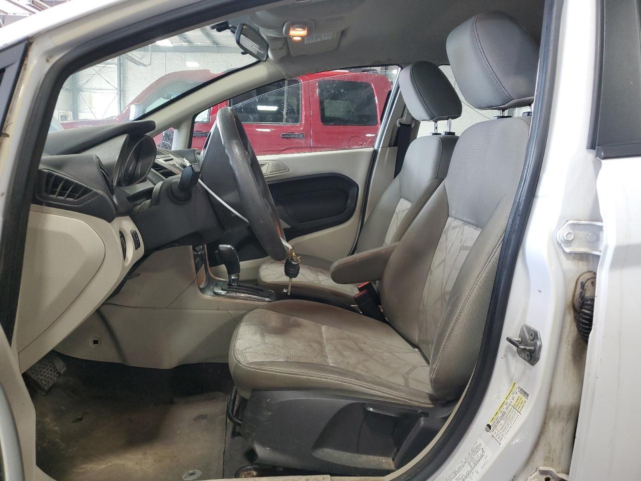 2012 FORD Fiesta