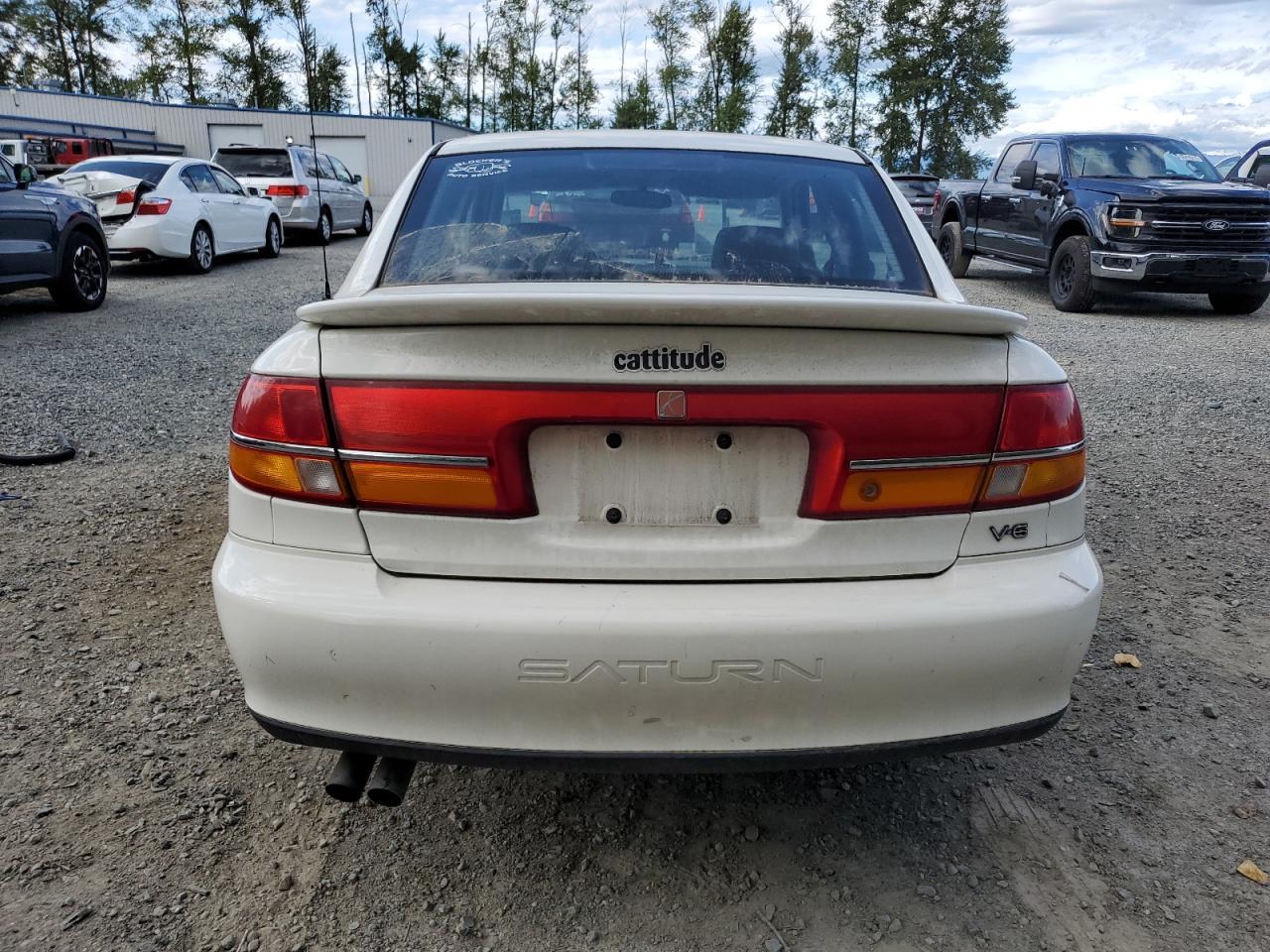 2001 SATURN L300