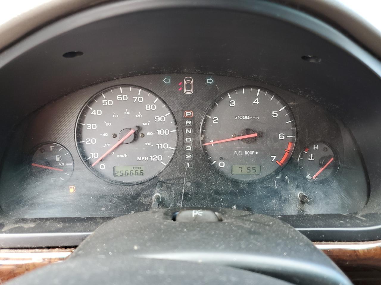 2000 SUBARU Legacy