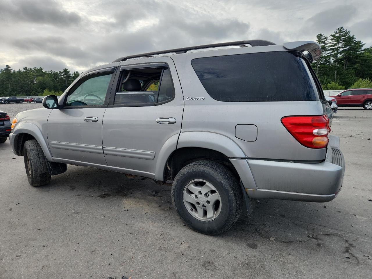 2002 TOYOTA Sequoia