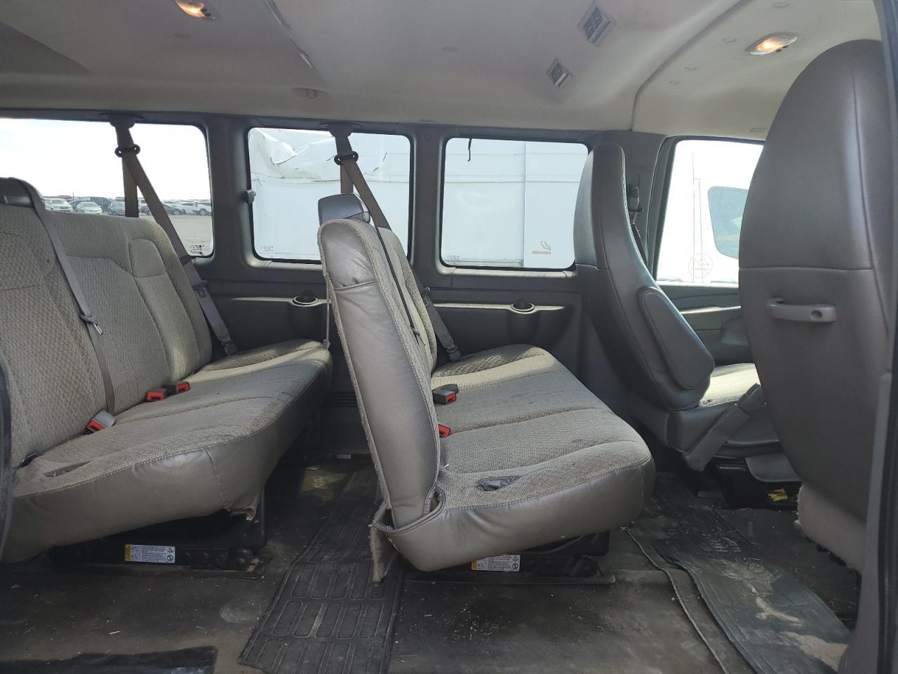2013 CHEVROLET Express 3500