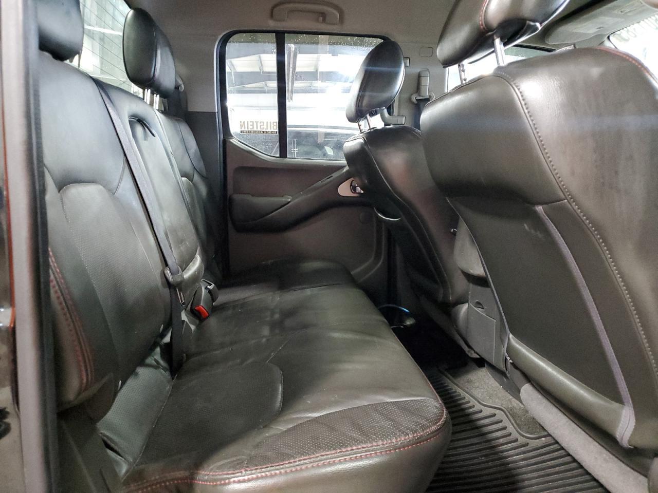 2010 NISSAN Frontier