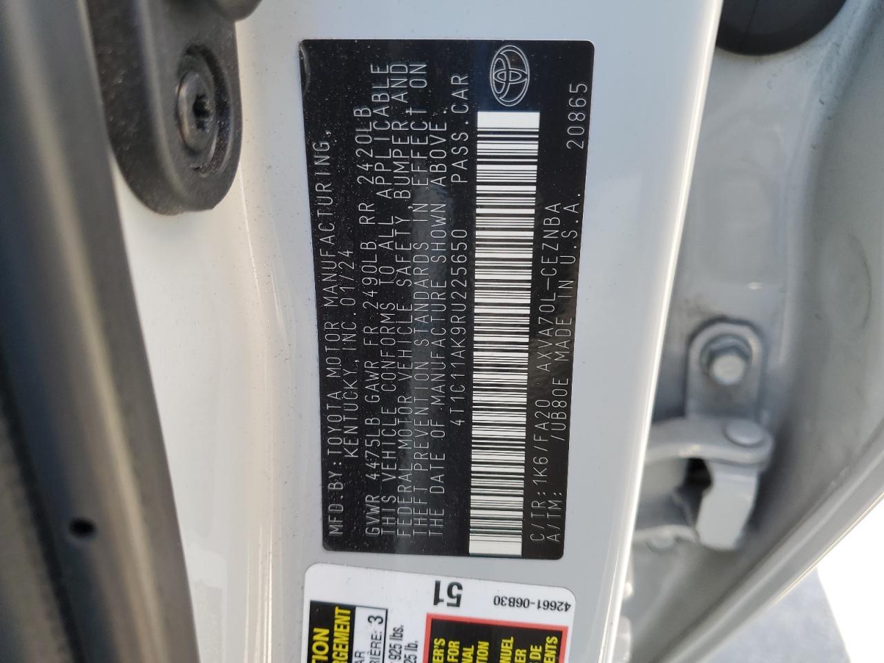 2024 TOYOTA CAMRY