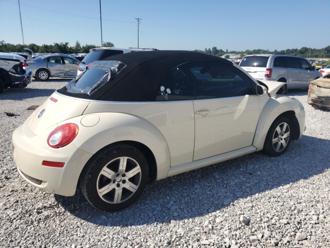 2006 VOLKSWAGEN Beetle