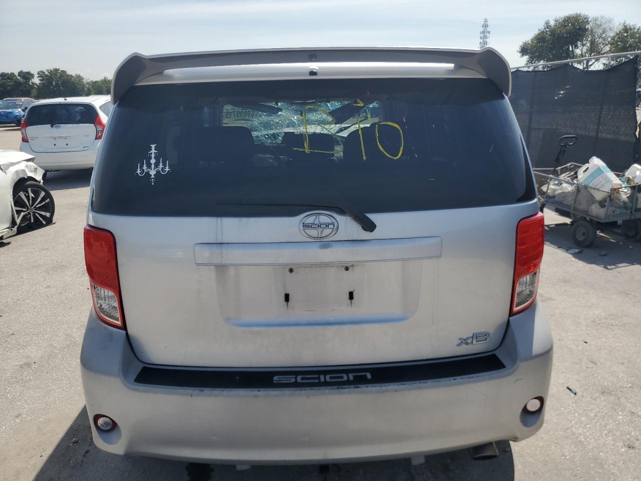 2011 TOYOTA SCION