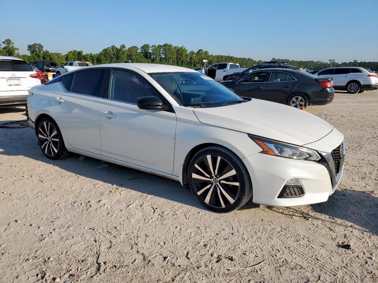 2022 NISSAN ALTIMA