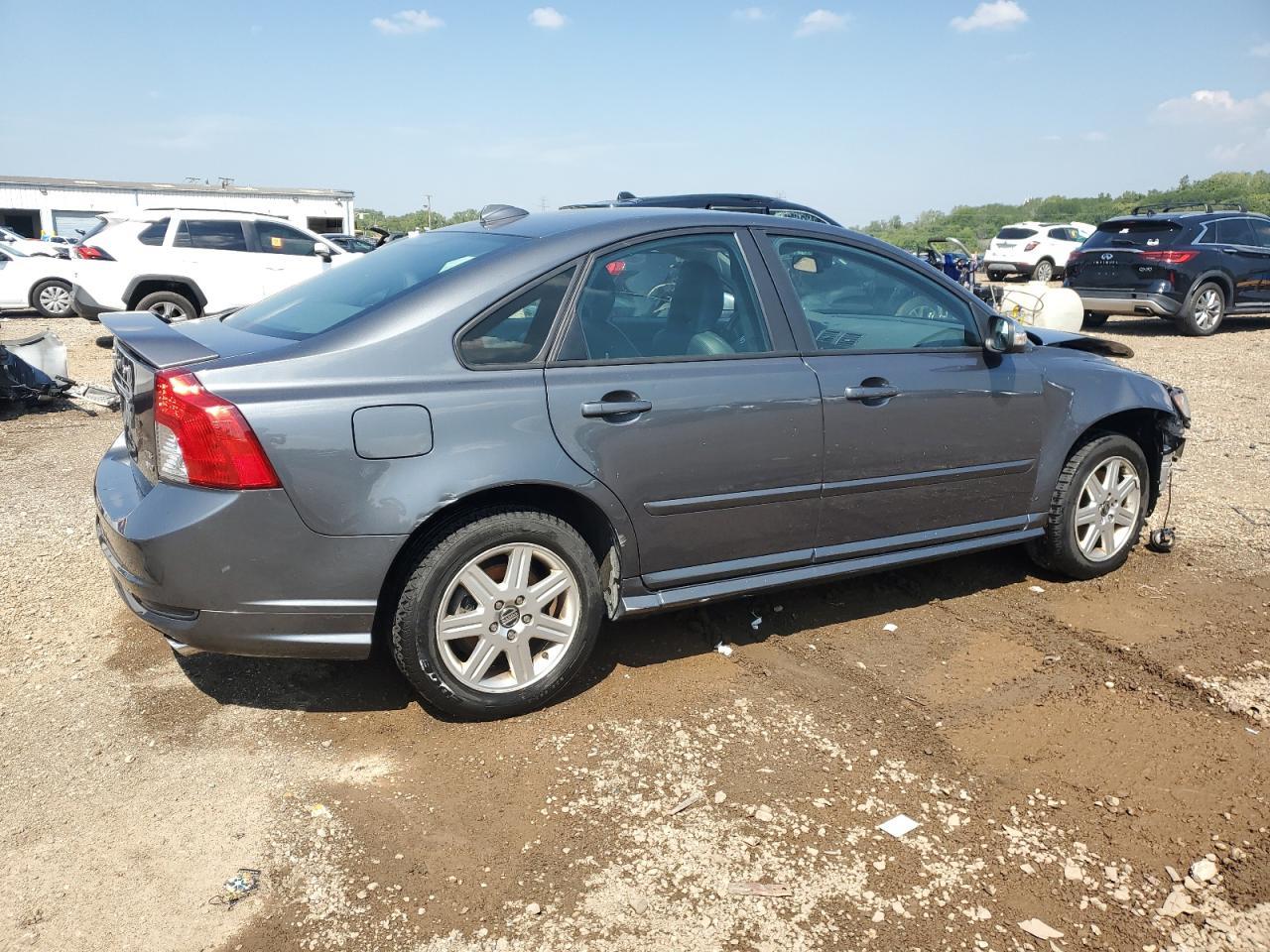 2009 VOLVO S40