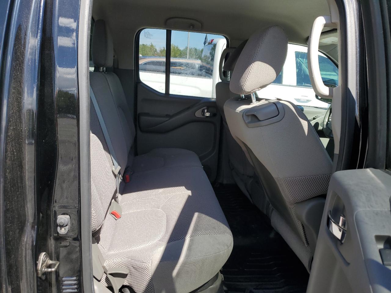 2012 NISSAN Frontier