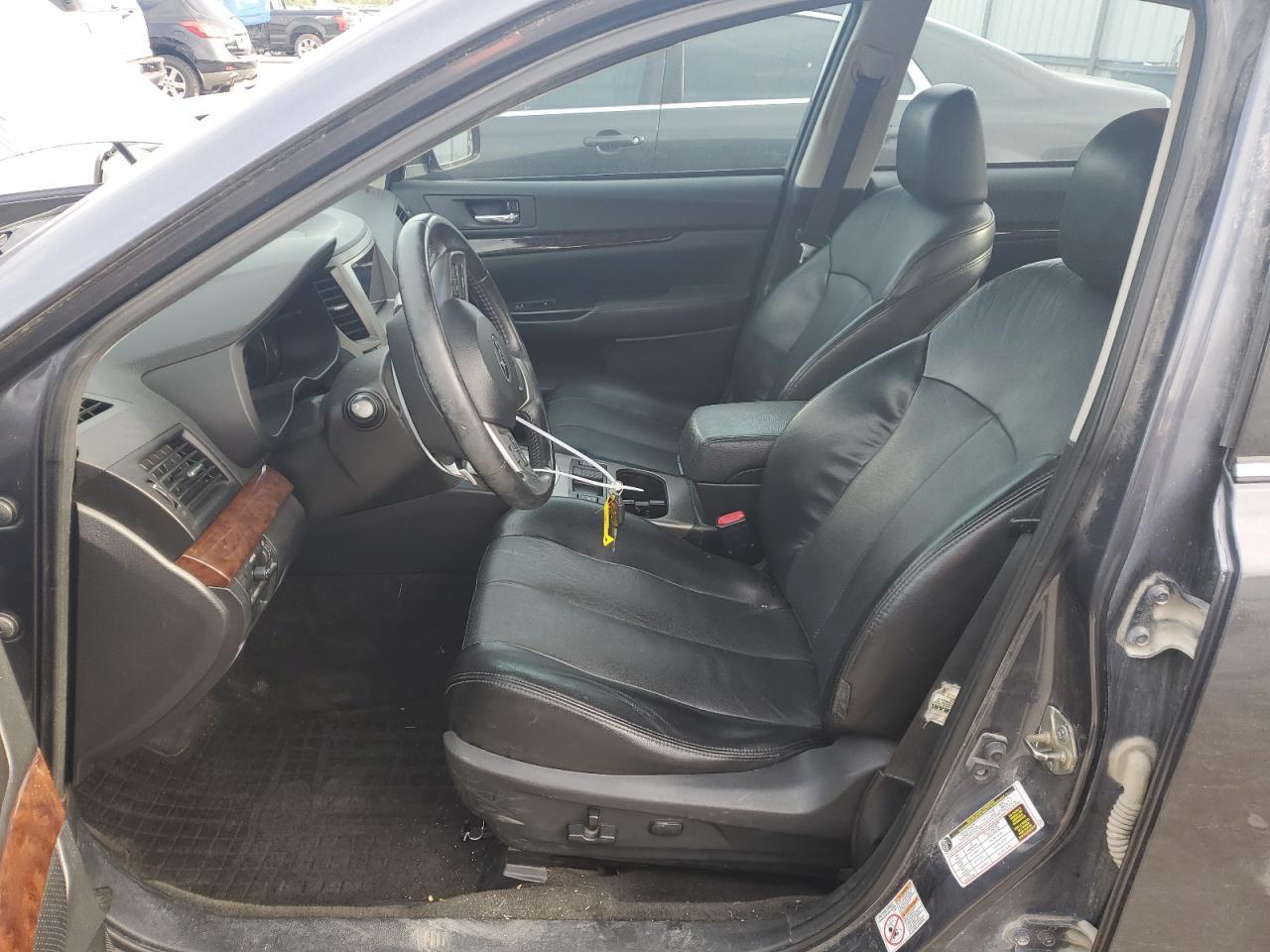 2014 SUBARU Legacy