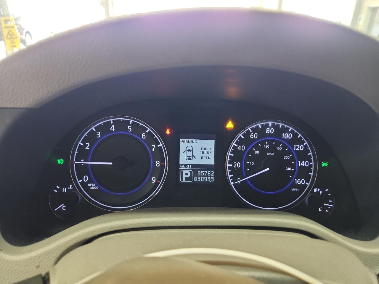 2011 INFINITI G37