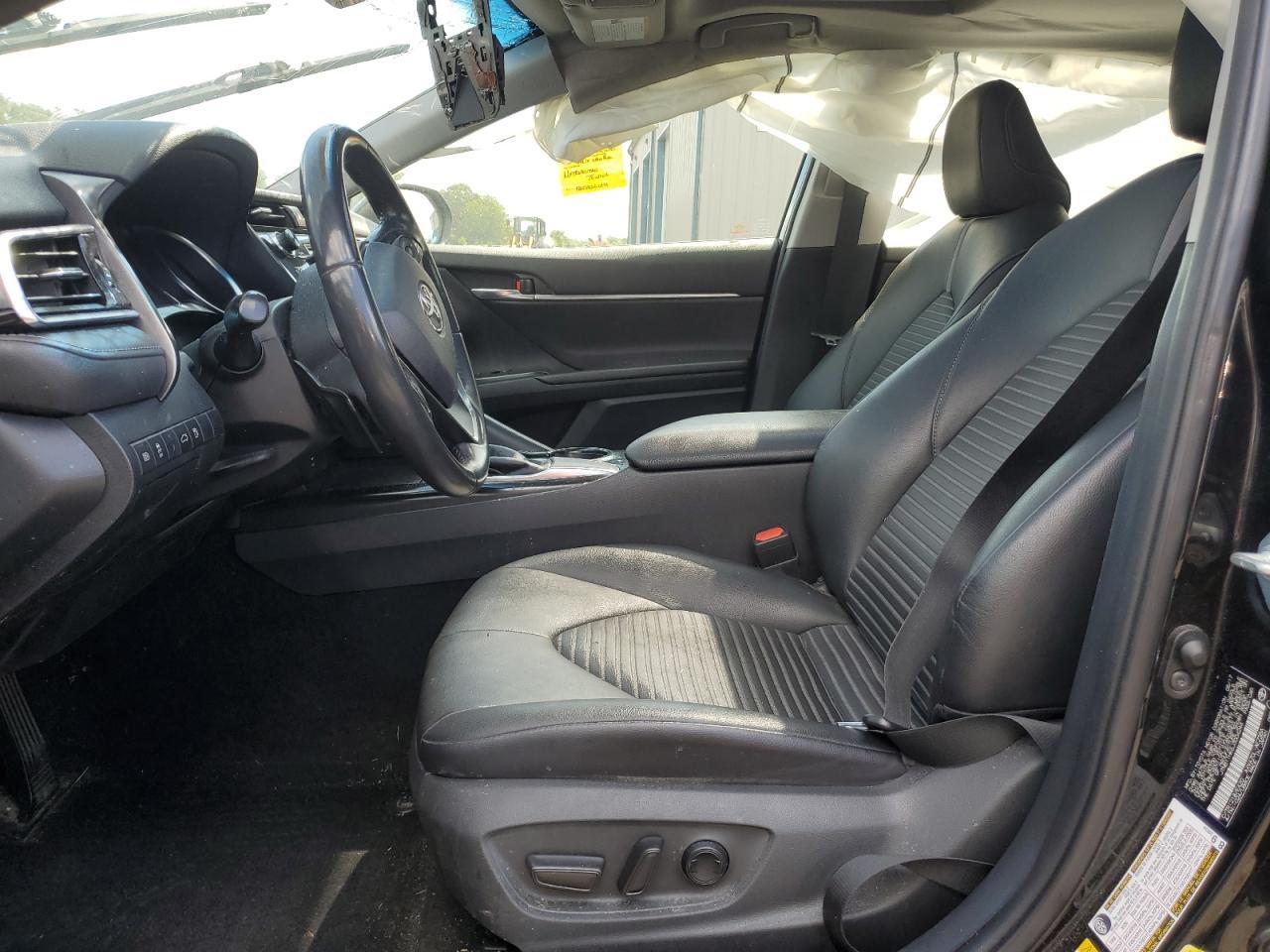 2018 TOYOTA CAMRY