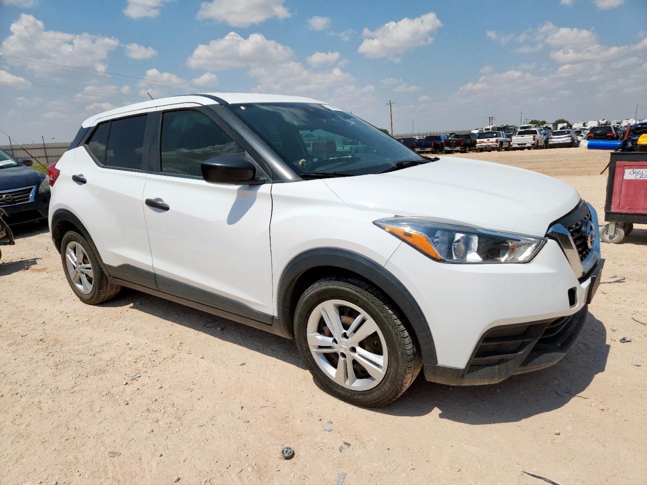 2020 NISSAN KICKS