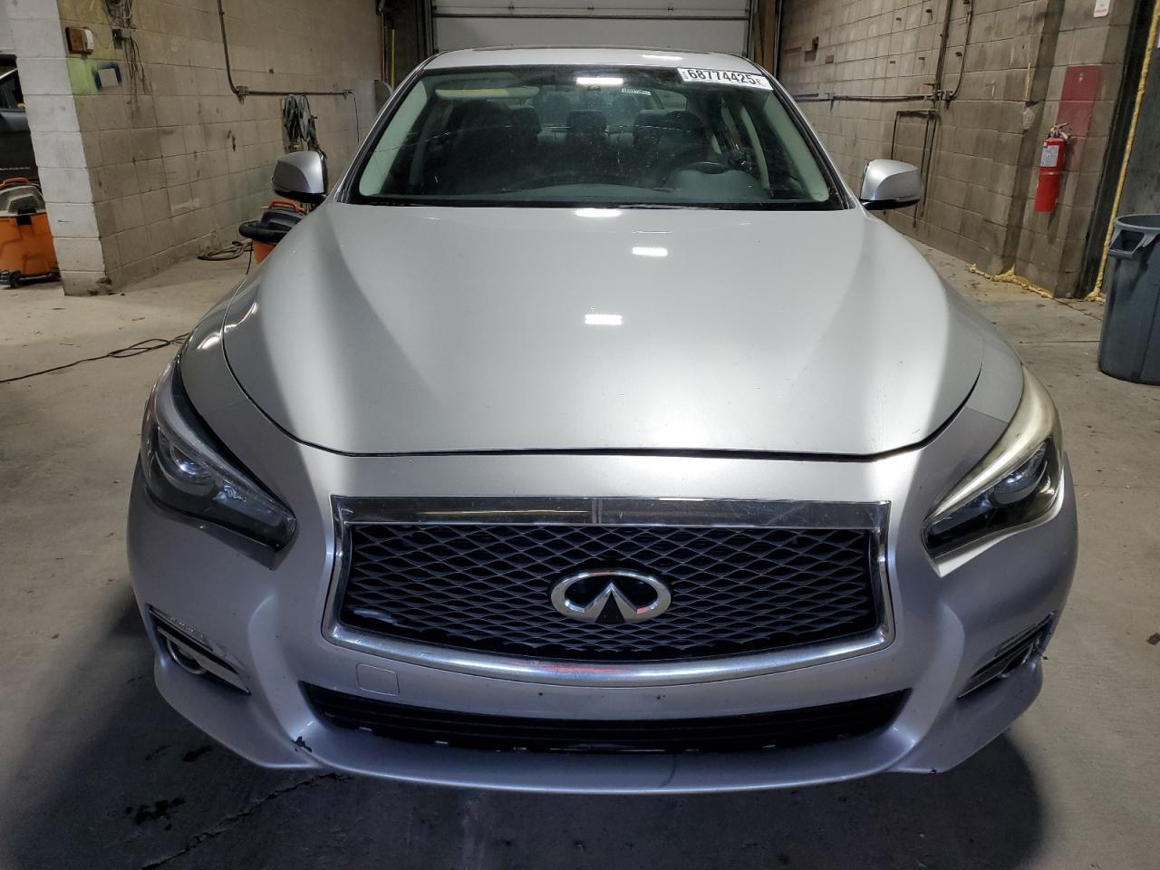 2016 INFINITI Q50