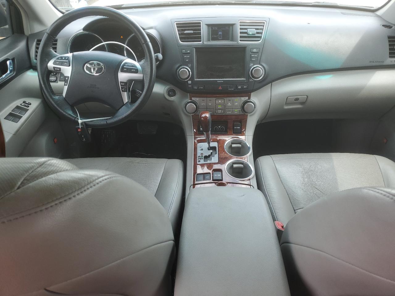 2012 TOYOTA HIGHLANDER