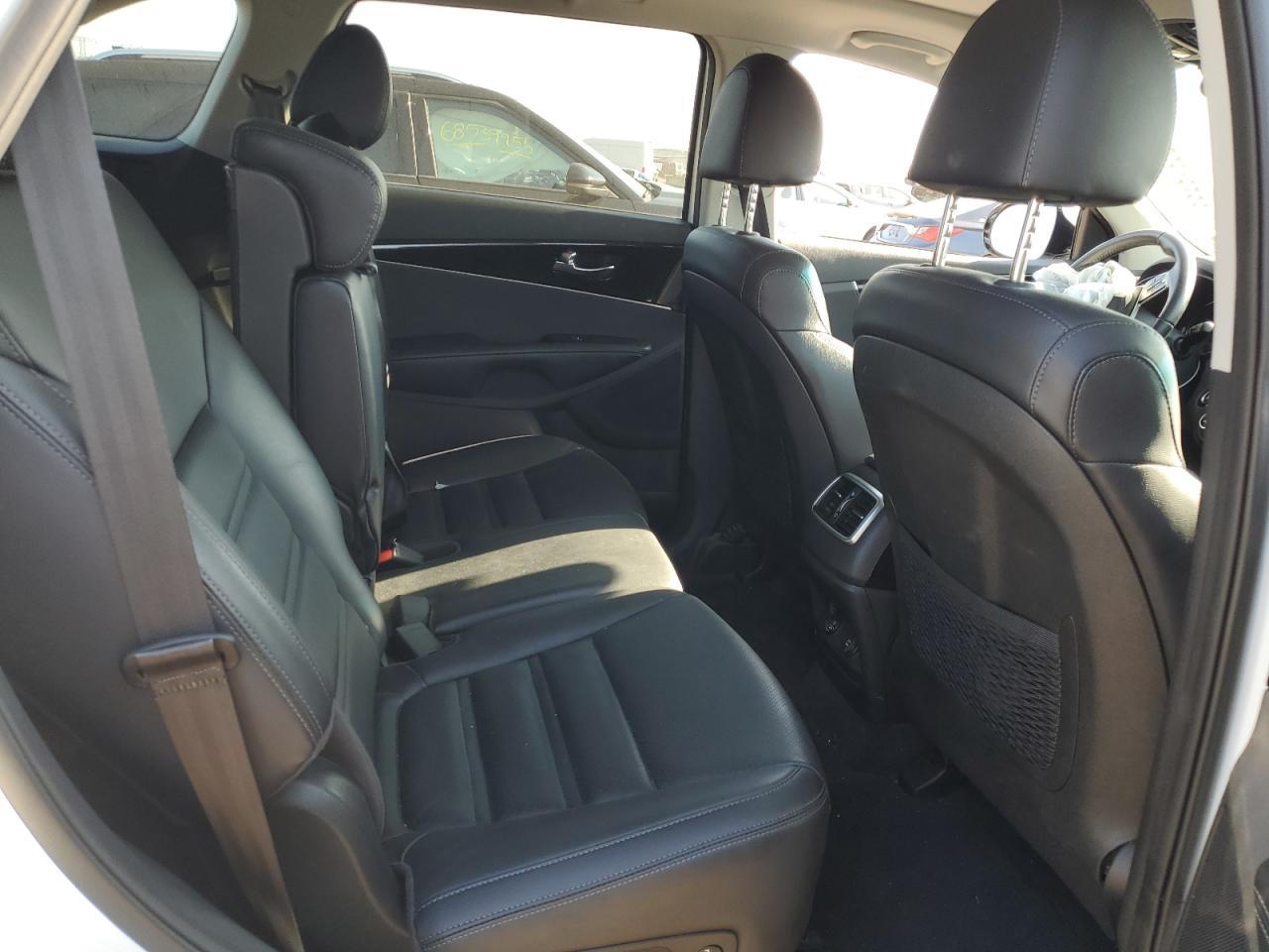 2020 KIA SORENTO