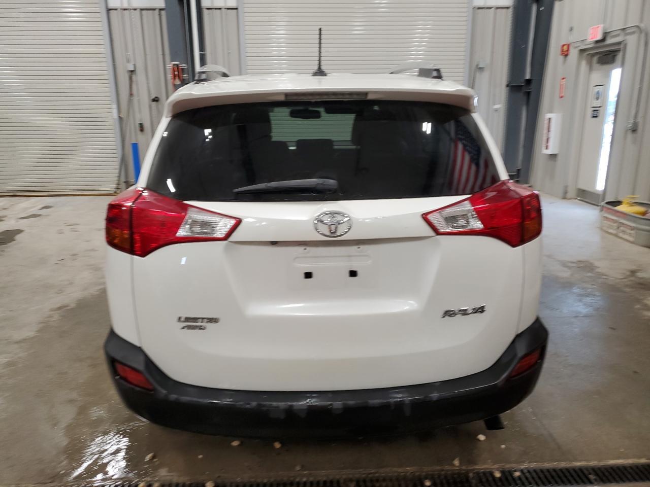 2015 TOYOTA RAV4