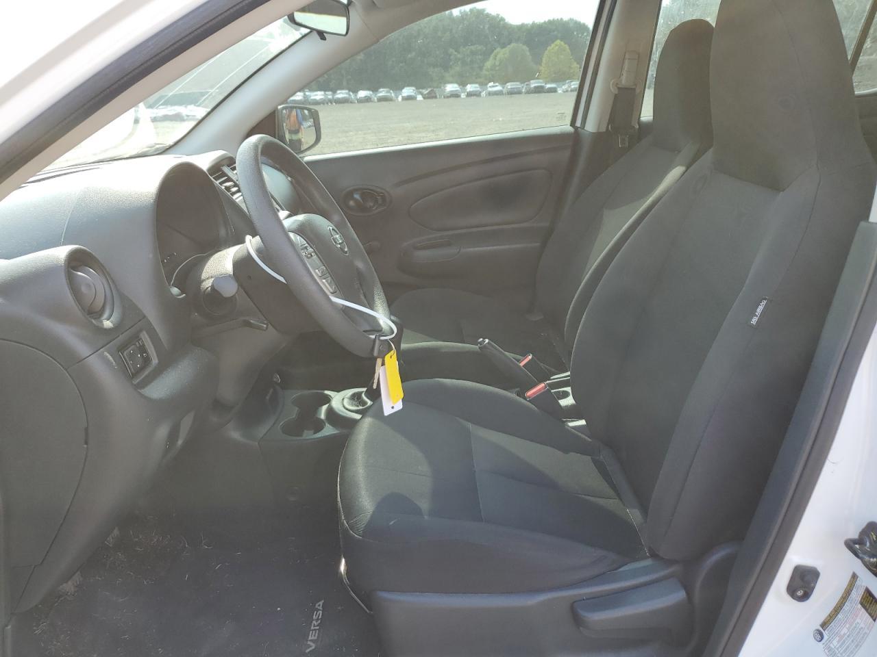 2017 NISSAN VERSA