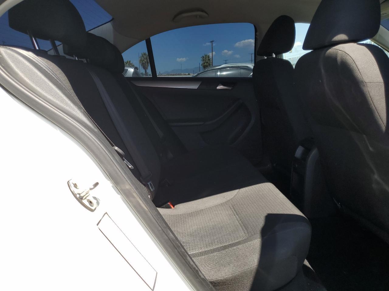 2016 VOLKSWAGEN JETTA