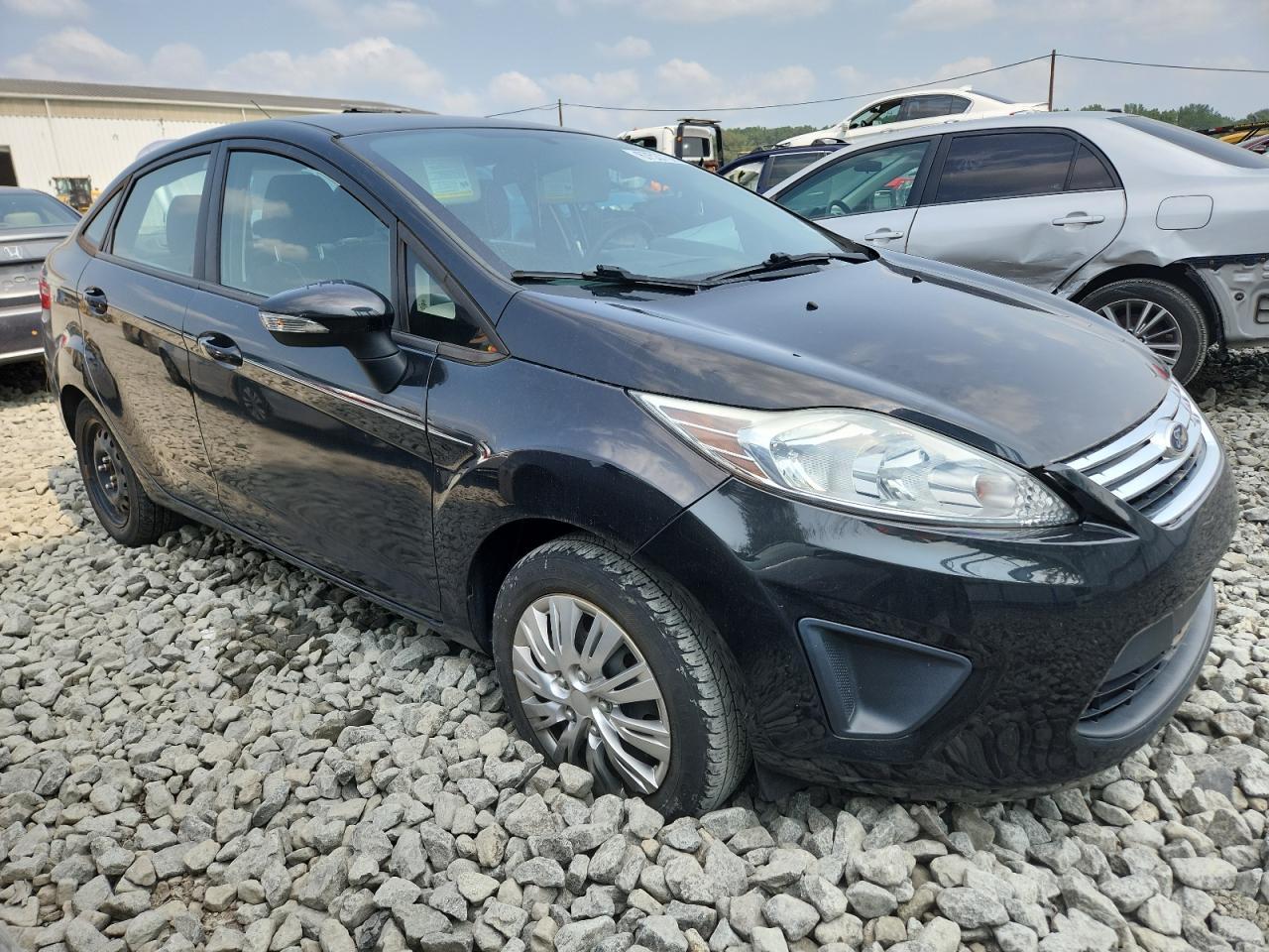 2013 FORD Fiesta