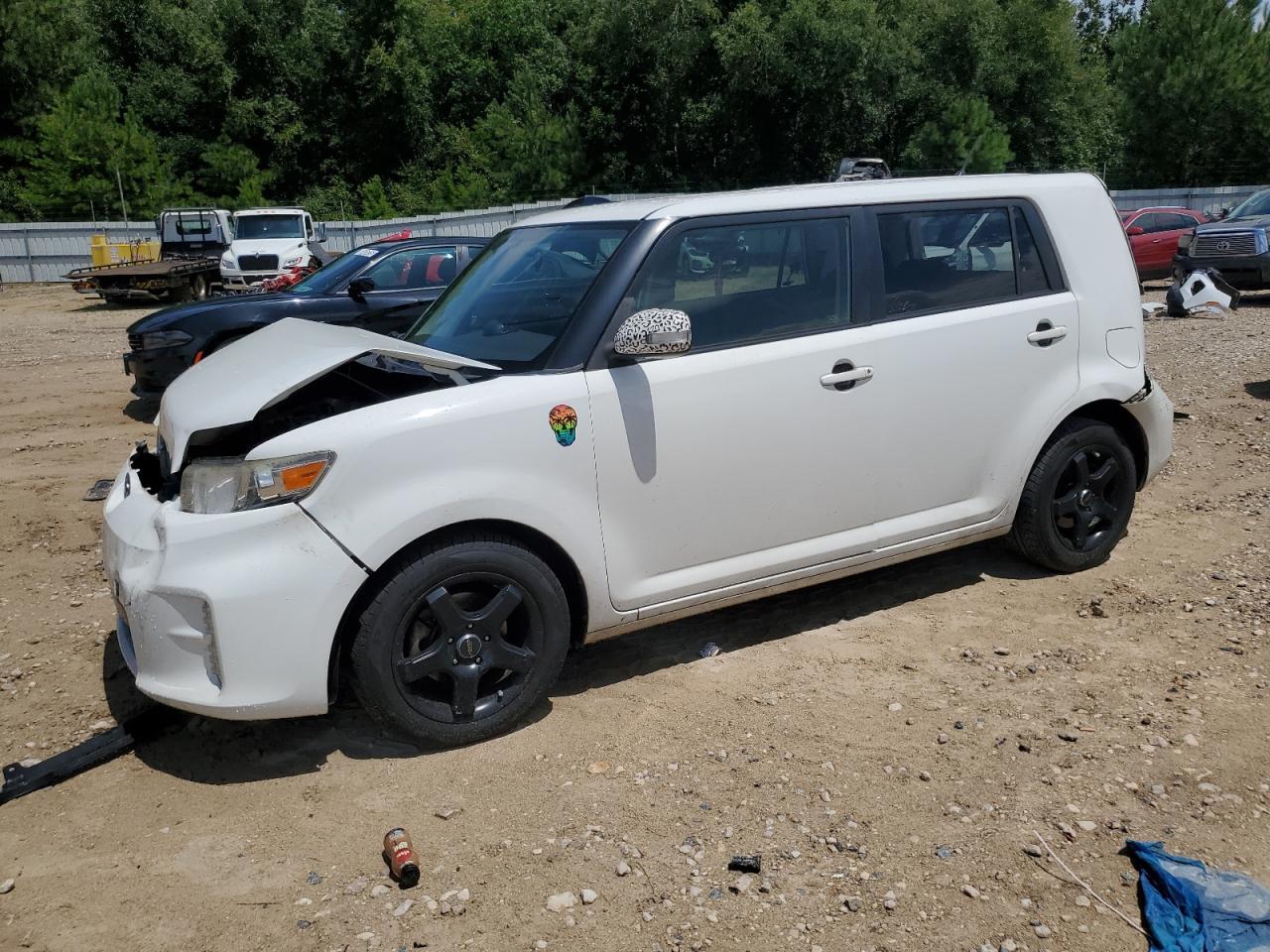 2014 TOYOTA SCION