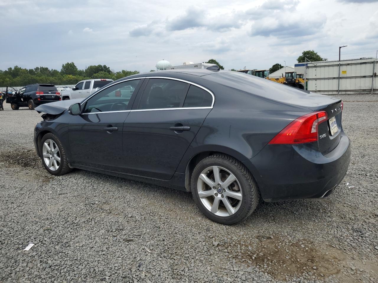 2016 VOLVO S60