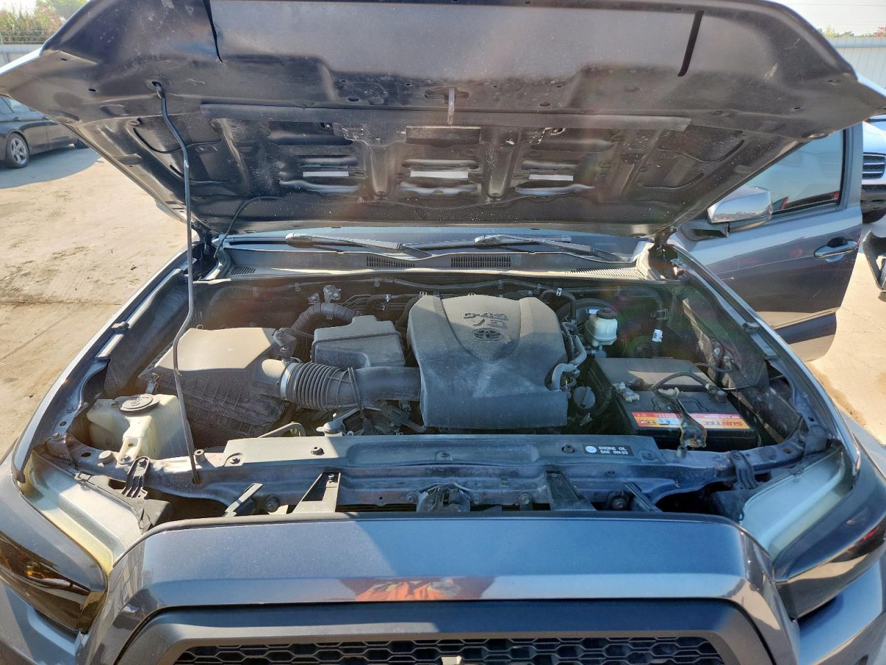 2016 TOYOTA TACOMA