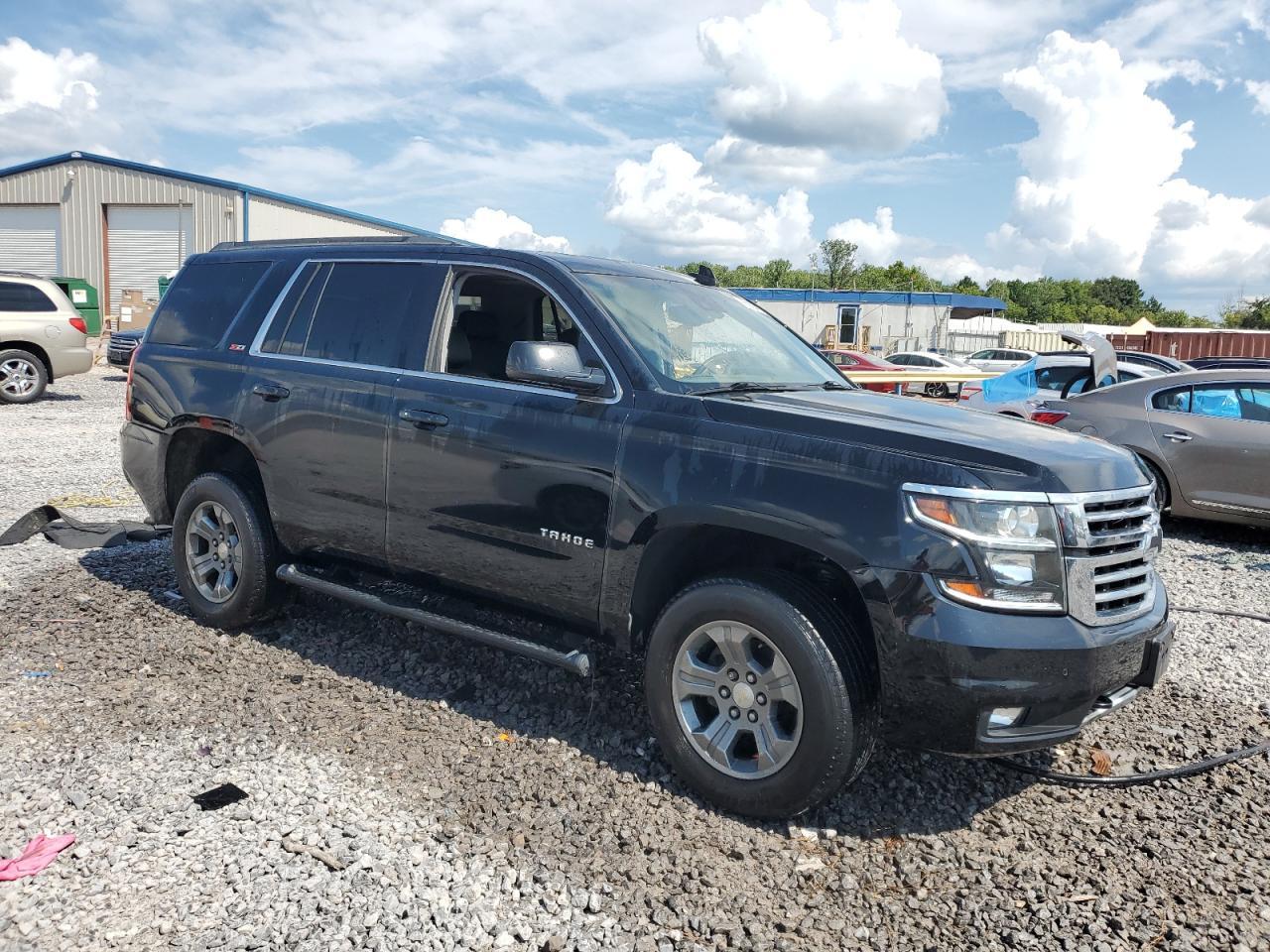 2017 CHEVROLET Tahoe