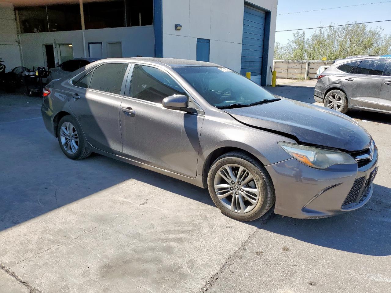 2017 TOYOTA CAMRY