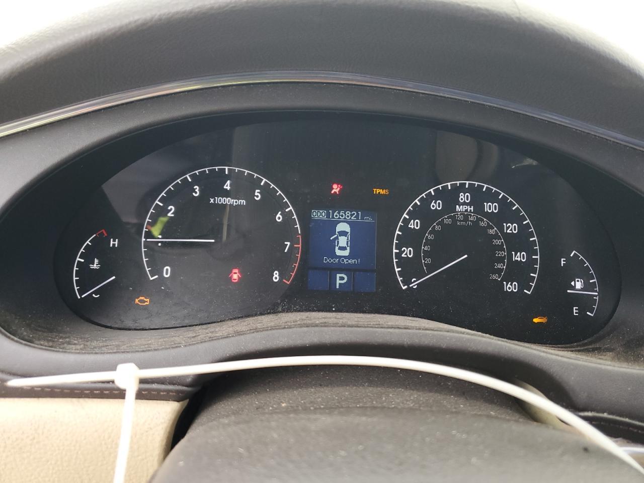 2009 HYUNDAI GENESIS