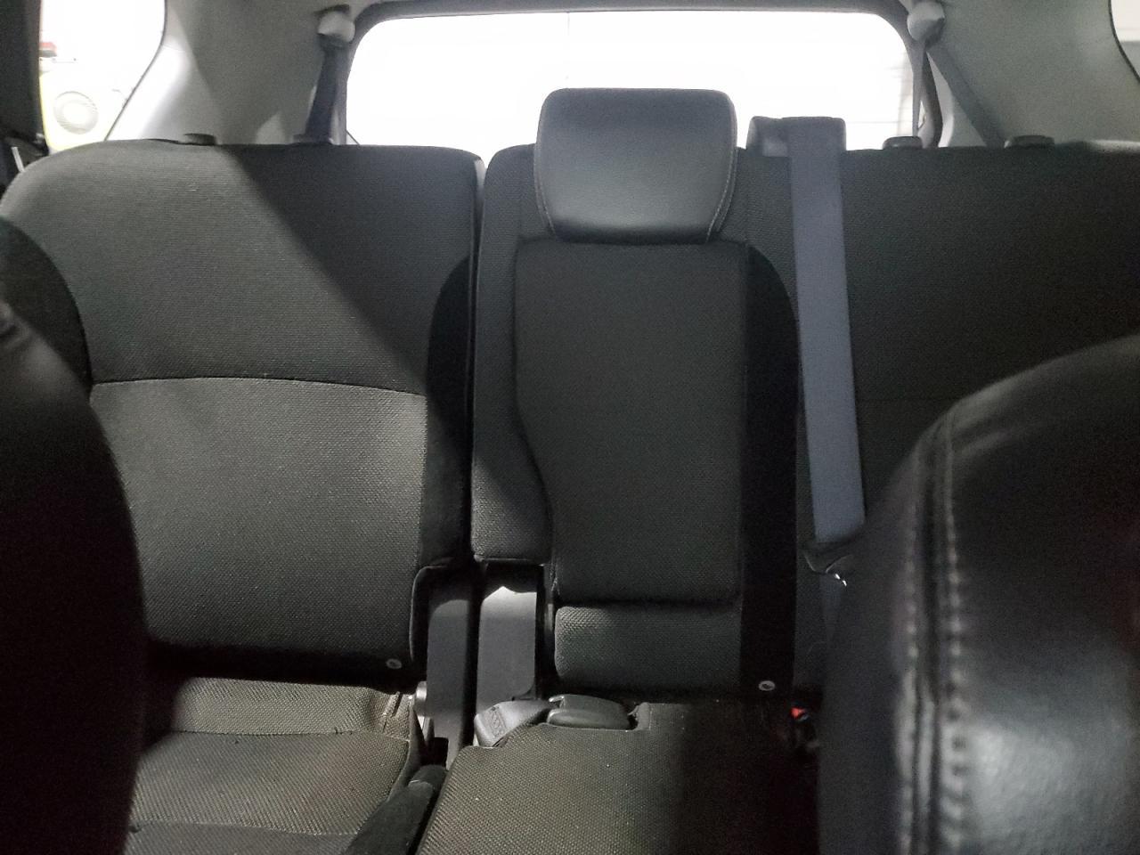 2011 MITSUBISHI outlander