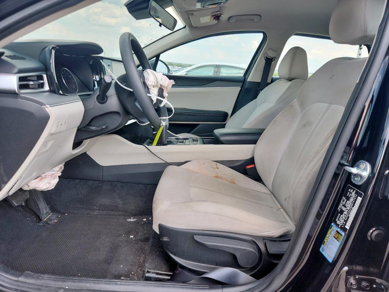 2022 KIA K5