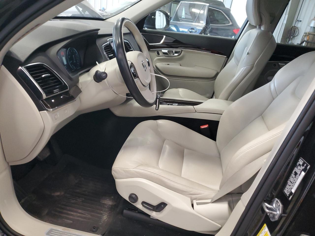 2018 VOLVO XC90